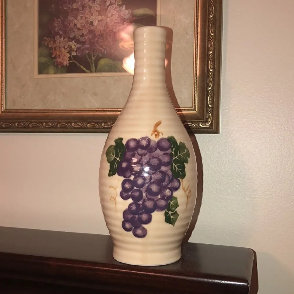 Vintage Hand Painted Vase with Grapes - Picture 4 of 6